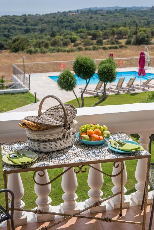 Mousata Elaias Gi Residence מראה חיצוני תמונה