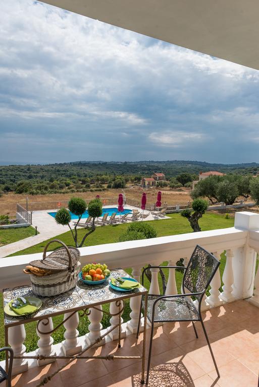 Mousata Elaias Gi Residence מראה חיצוני תמונה