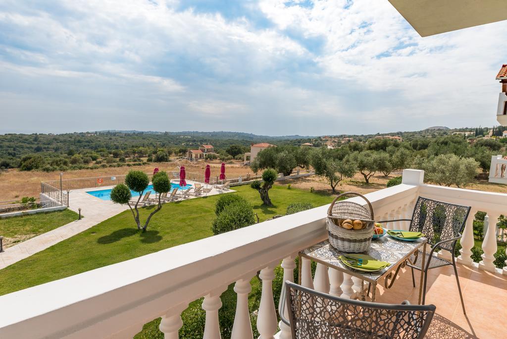 Mousata Elaias Gi Residence מראה חיצוני תמונה