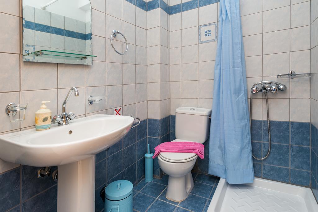 Mousata Elaias Gi Residence מראה חיצוני תמונה