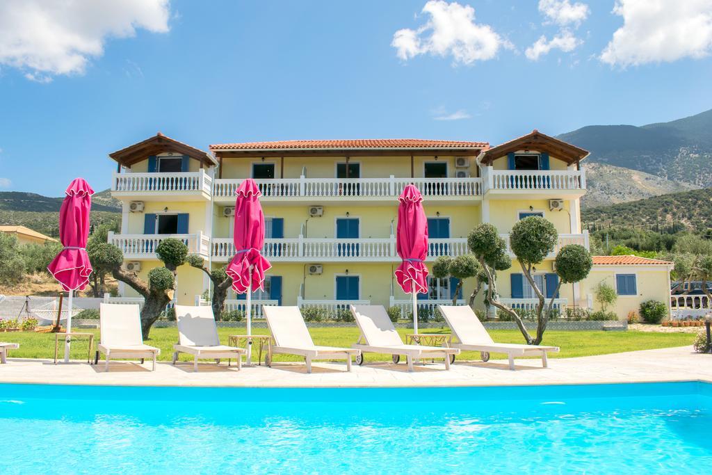 Mousata Elaias Gi Residence מראה חיצוני תמונה